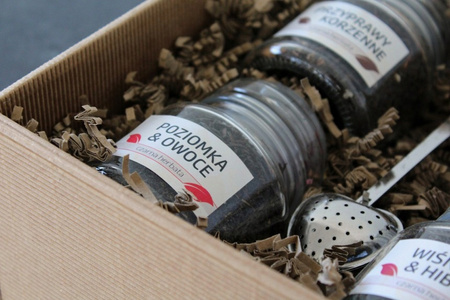 Zestaw Prezentowy 4 Naturalnych Herbat Liściastych + Zaparzacz | Sindibad Tea