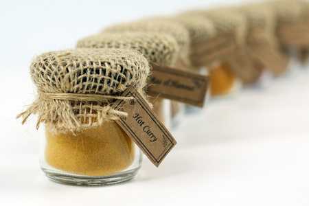 Zestaw 8 Orientalnych Przypraw w Słoiczkach | Sindibad Spices