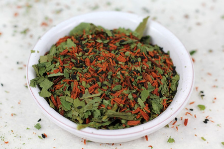 Tomato, Black Seed & Wild Garlic Blend 30g | Sindibad