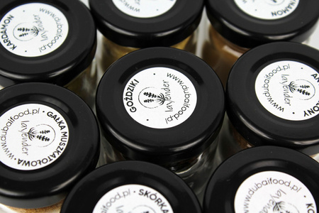 8 Warming Spices for Mulled Wine Gift Set | Laveder