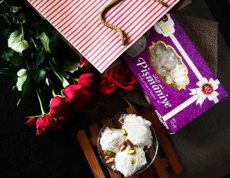 Pismaniye Rulo Waniliowe z Pistacjami 220g | Ugurlu